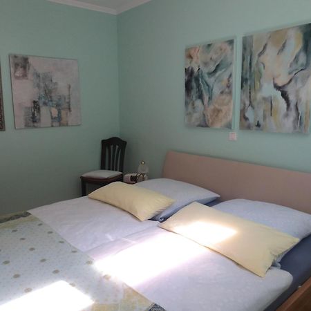 Holiday Flat With Idyllic Garden In Daun Luaran gambar