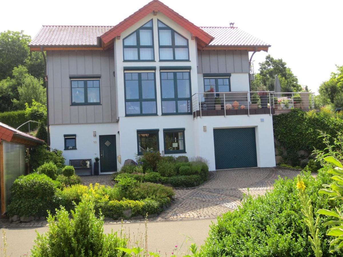 Holiday Flat With Idyllic Garden In Daun Luaran gambar