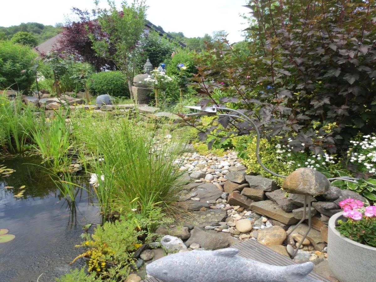 Holiday Flat With Idyllic Garden In Daun Luaran gambar